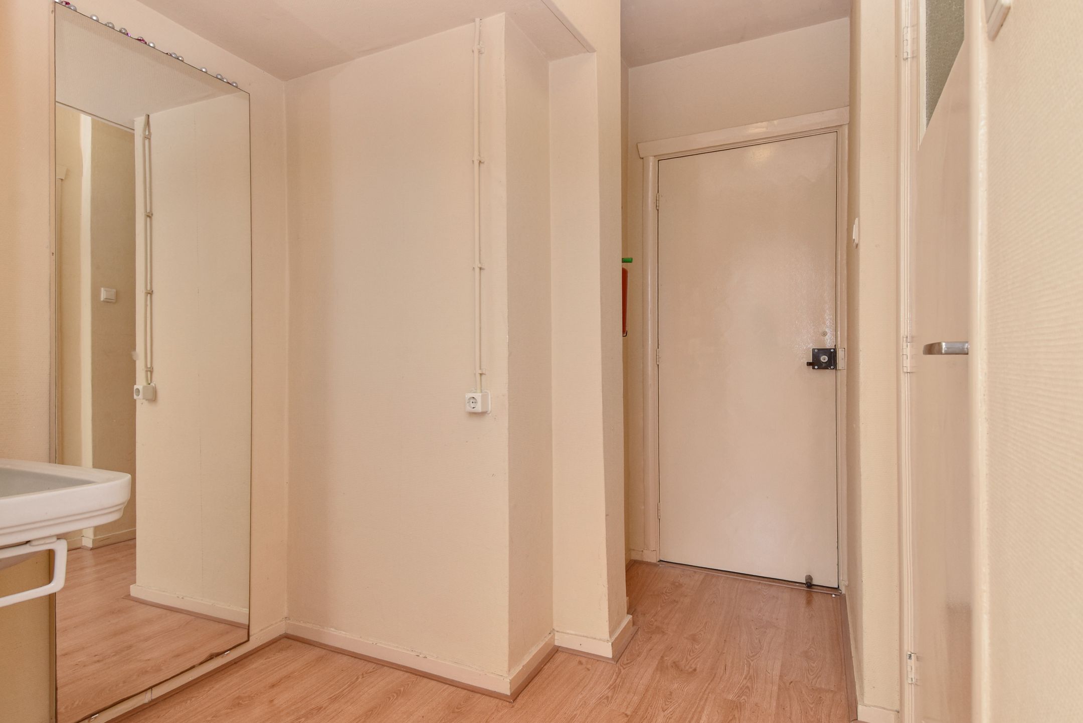 Photo 15 of Floris Grijpstraat 30-B