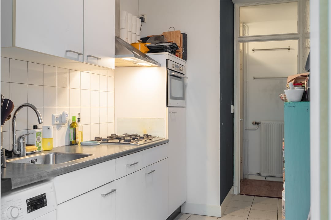 Photo 8 of Orteliusstraat 222-1