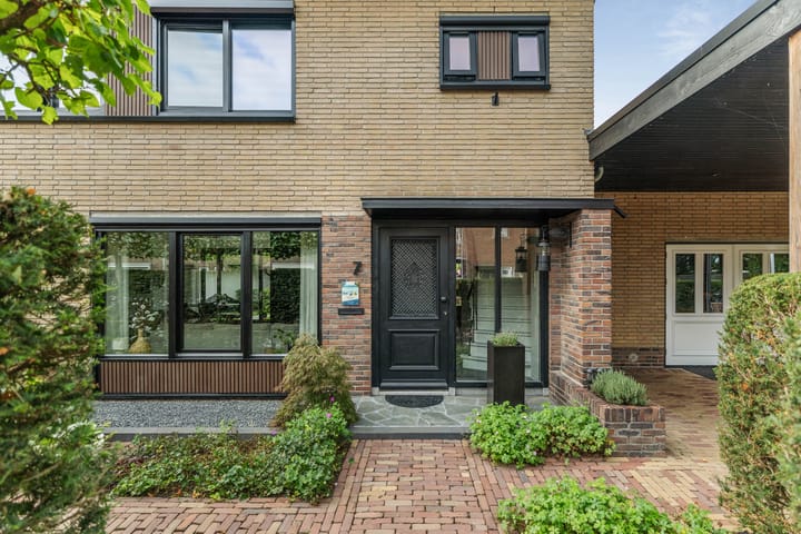 Photo 2 of L.H. Pottstraat 7