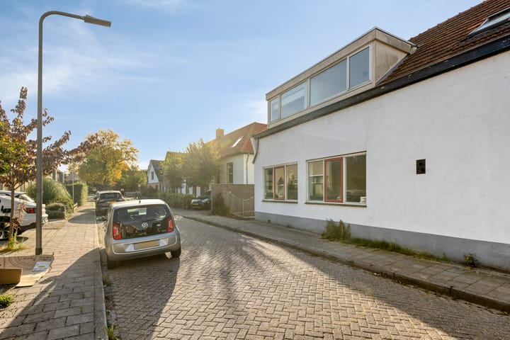 Twee-onder-één-kap te koop: Jacobastraat 1A, Velp (Ge)