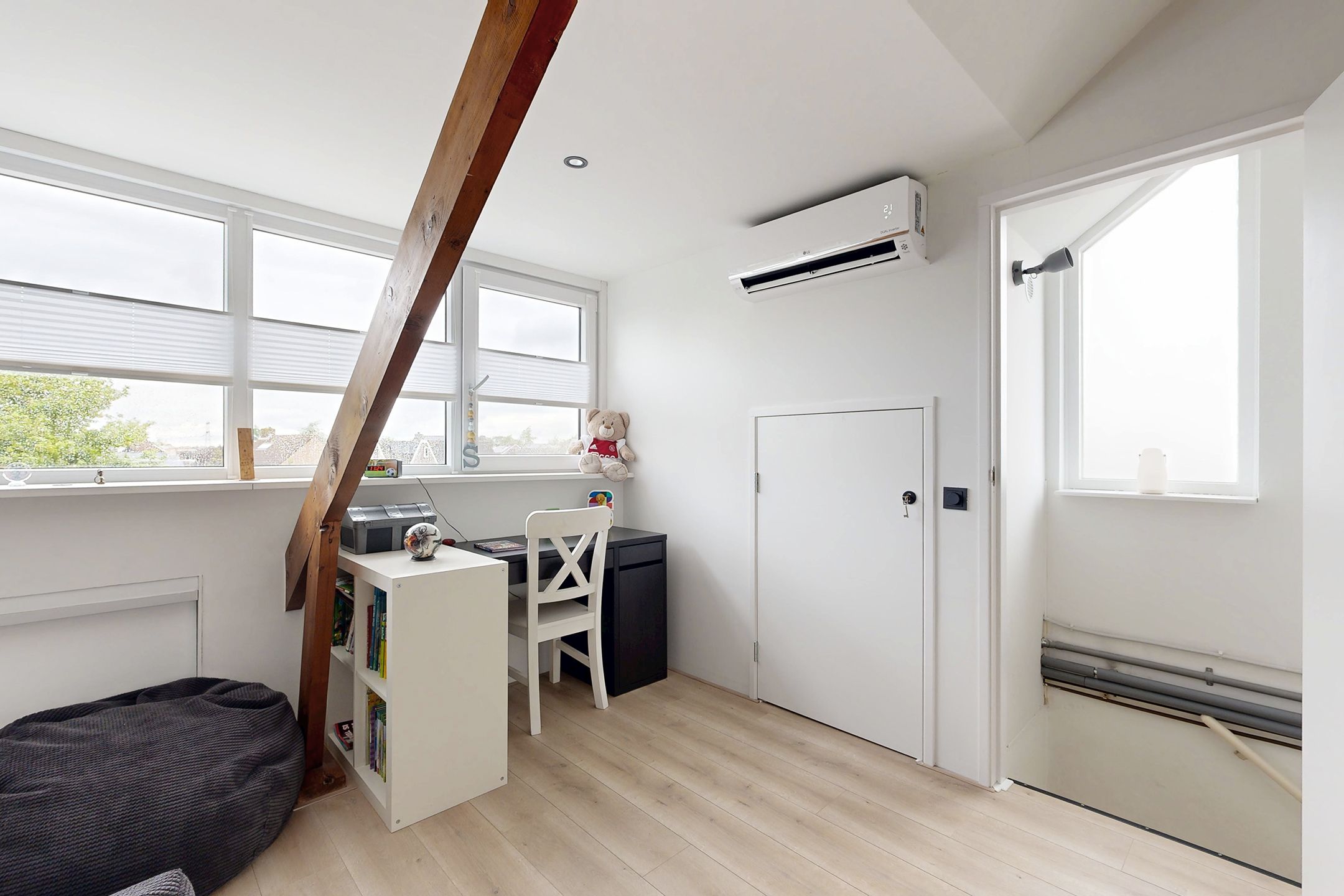 Photo 60 of Timberwolfstraat 29