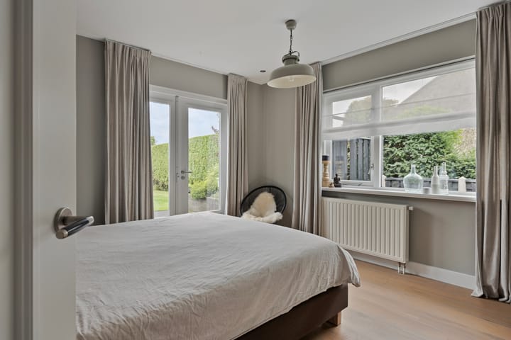Vrijstaande woning te koop: Dorpsstraat 10, Sint Maarten
