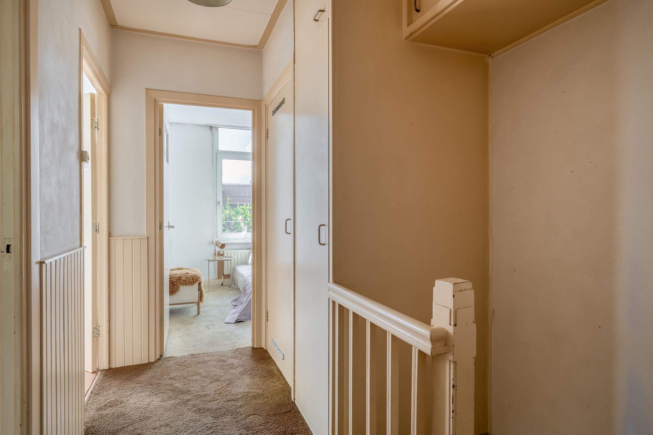 Photo 18 of Floresstraat 77