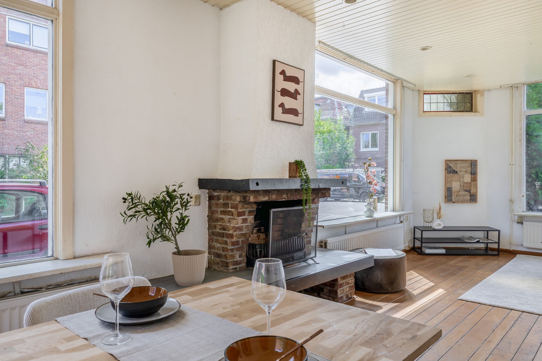 Photo 6 of Floresstraat 77