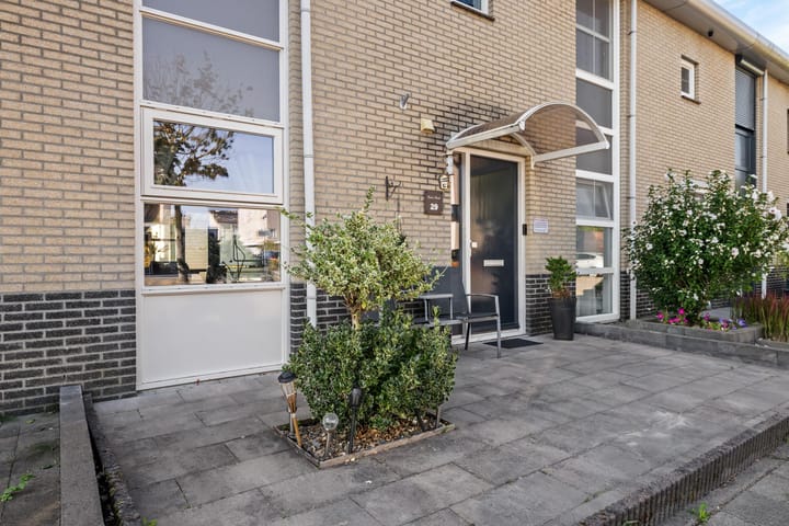 Tussenwoning te koop: Heideblauwtje 29, Breda