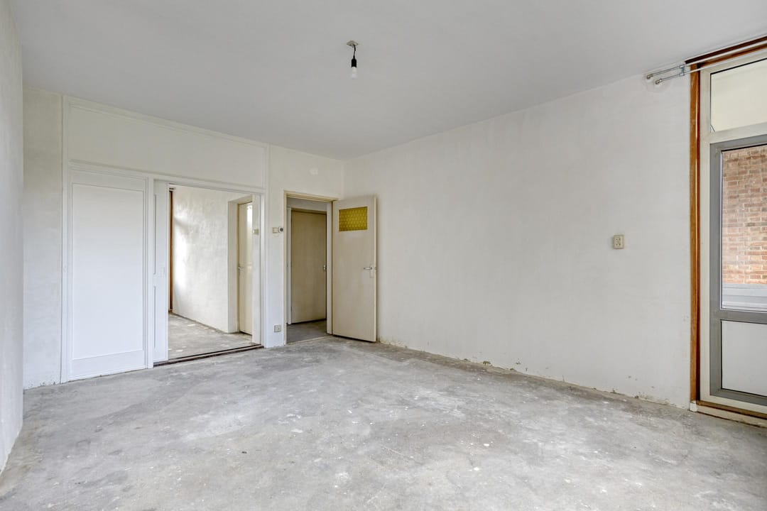 Photo 8 of Van Mourik Broekmanstraat 7-2