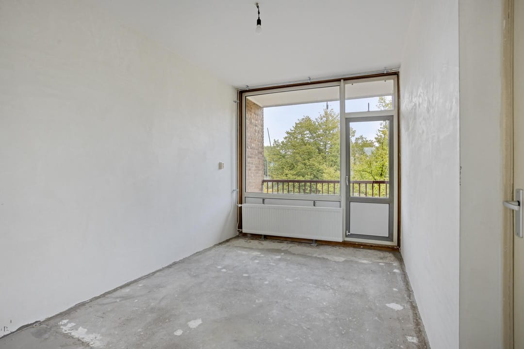 Photo 11 of Van Mourik Broekmanstraat 7-2