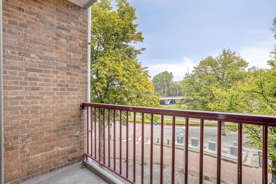 Photo 13 of Van Mourik Broekmanstraat 7-2