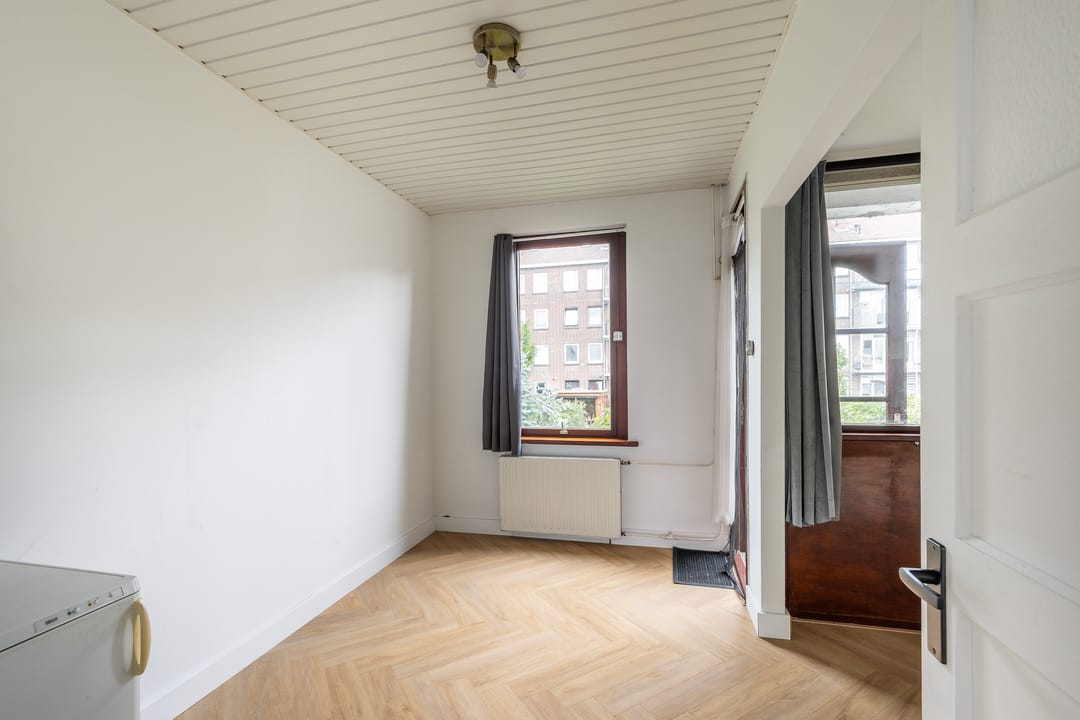 Photo 11 of Sweelinckstraat 183