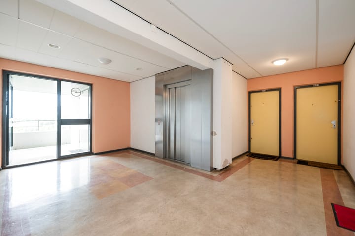 Studio te koop: Roggekamp 611, 'S-Gravenhage