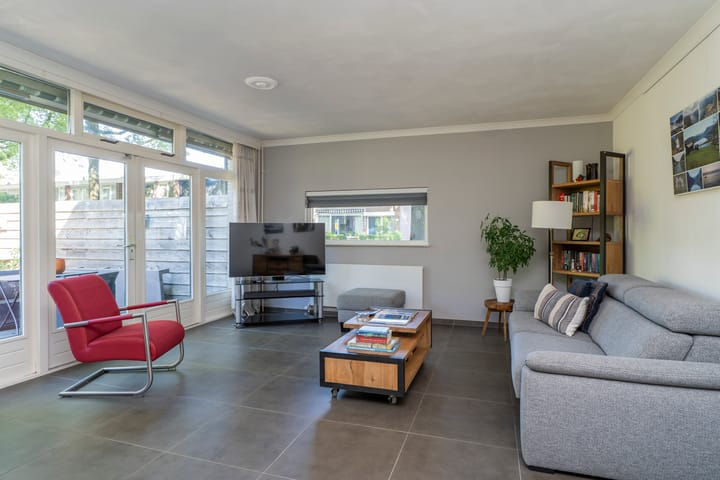 Tussenwoning te koop: Kasteel Doorwerthstraat 17, Tilburg