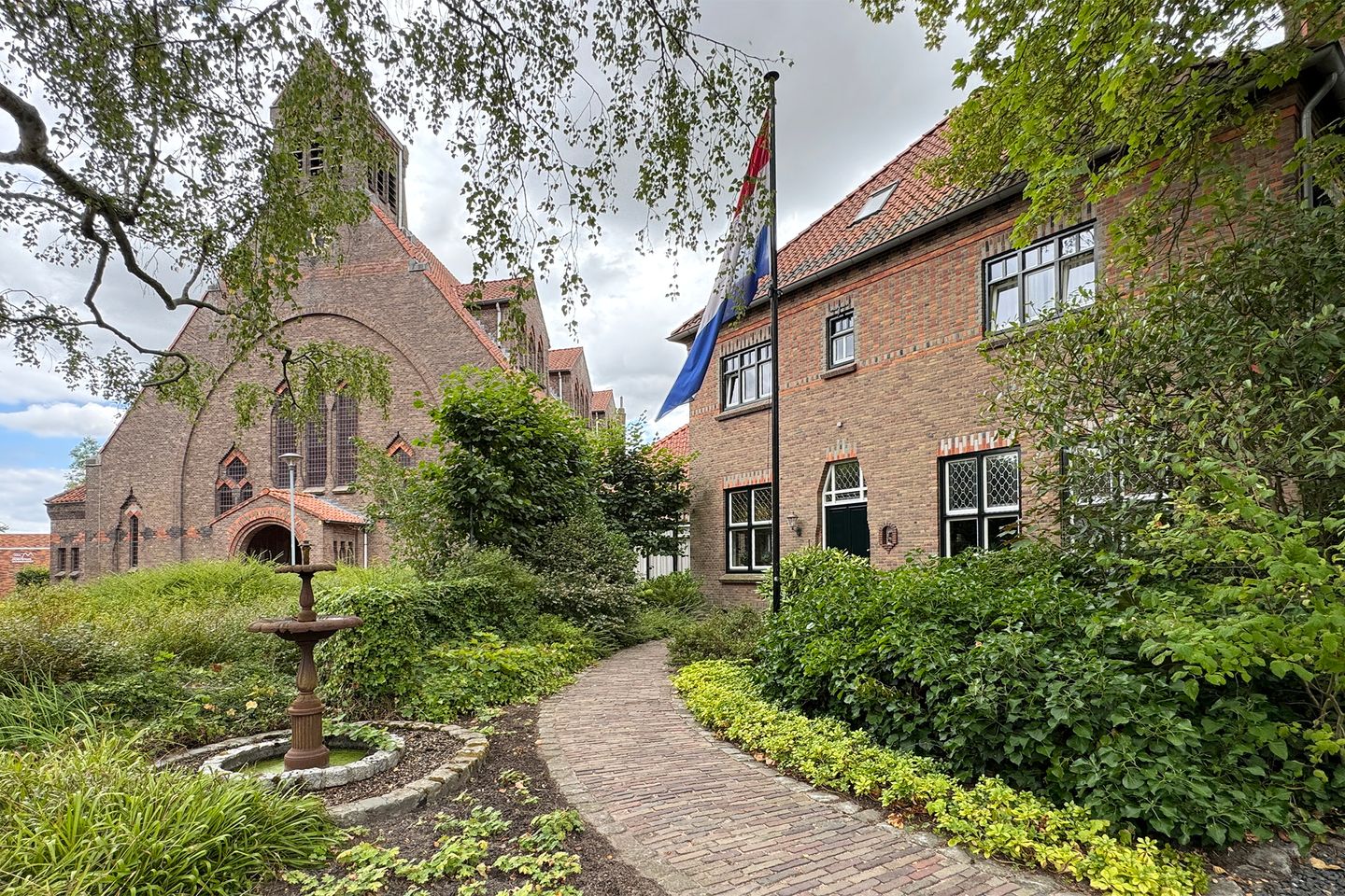 Photo 125 of Bisschop Hopmansstraat 5