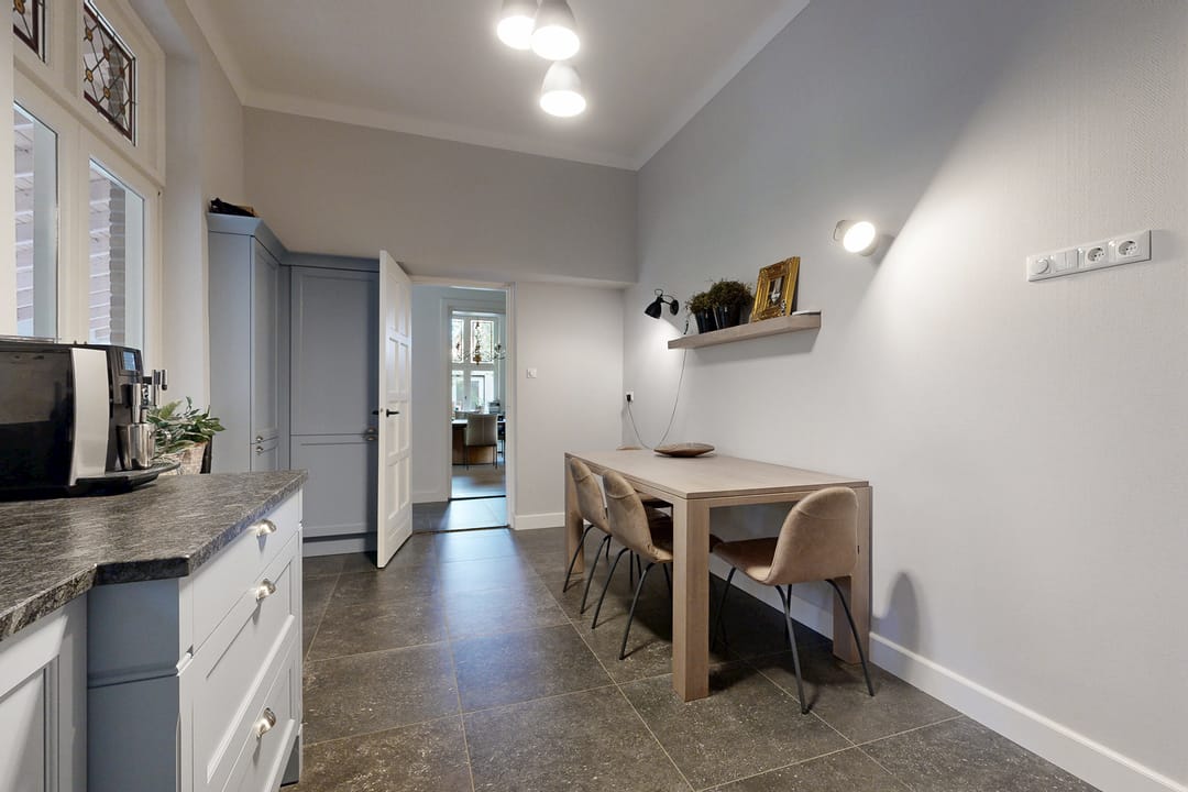 Photo 38 of Bisschop Hopmansstraat 5