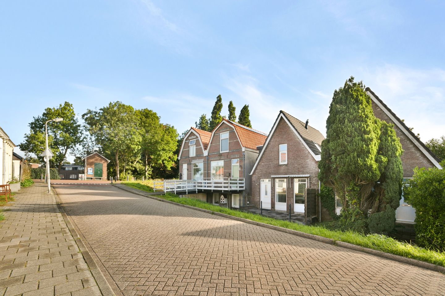 Foto 1 van Adriaan Roggestraat 5