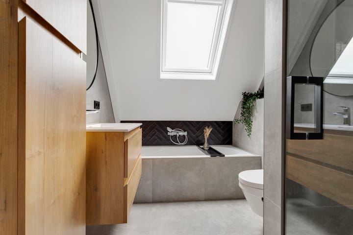 Tussenwoning te koop: Pluutstraat 22, Elburg