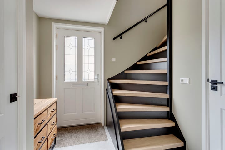 Tussenwoning te koop: Pluutstraat 22, Elburg