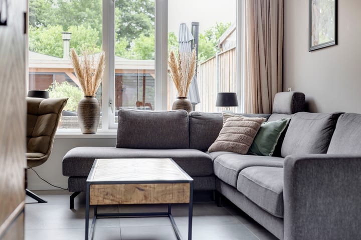 Tussenwoning te koop: Pluutstraat 22, Elburg