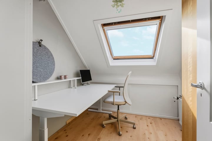 Tussenwoning te koop: Meidoornstraat 50, Almere