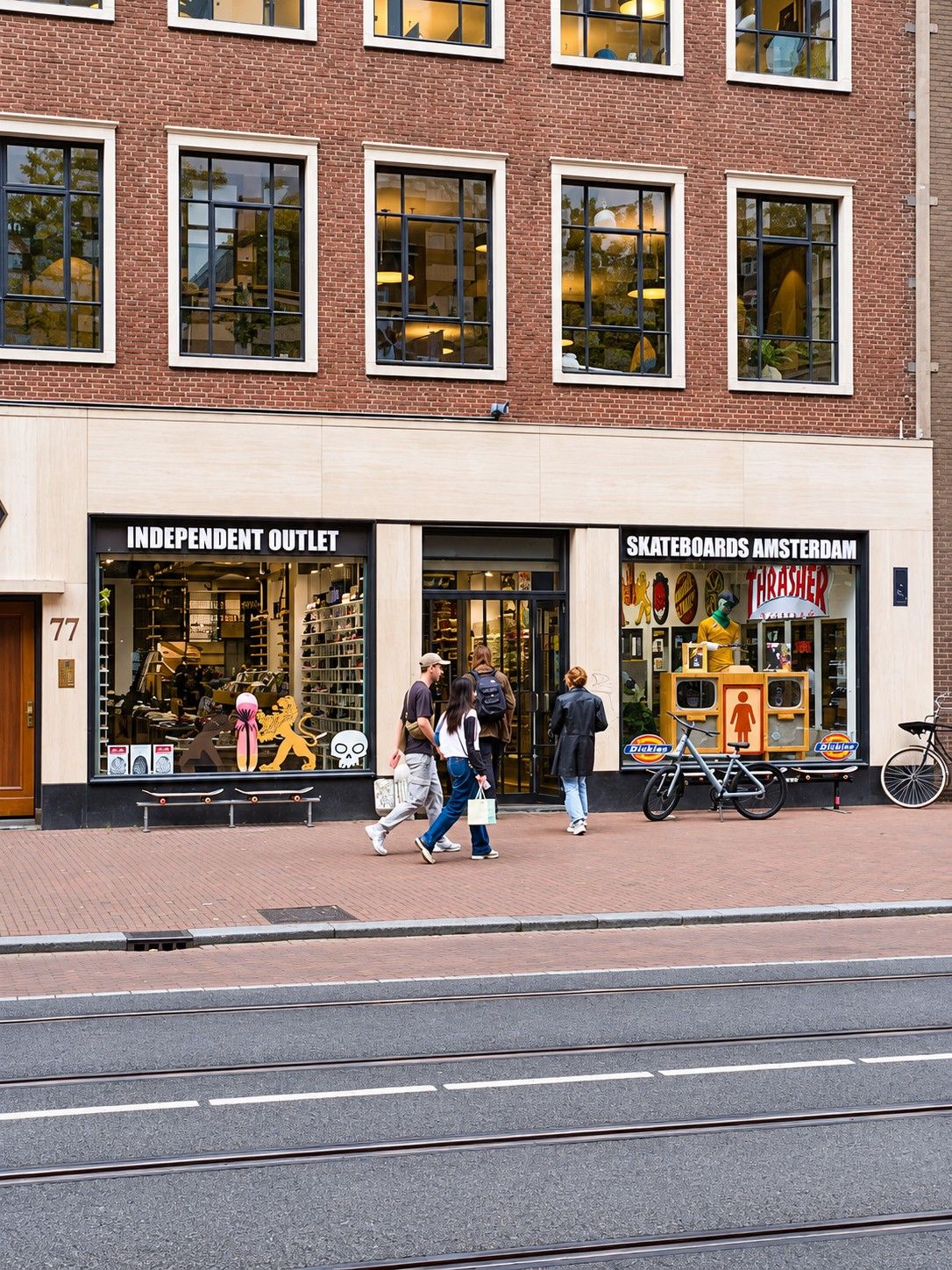Bekijk foto 1 van Vijzelstraat 77