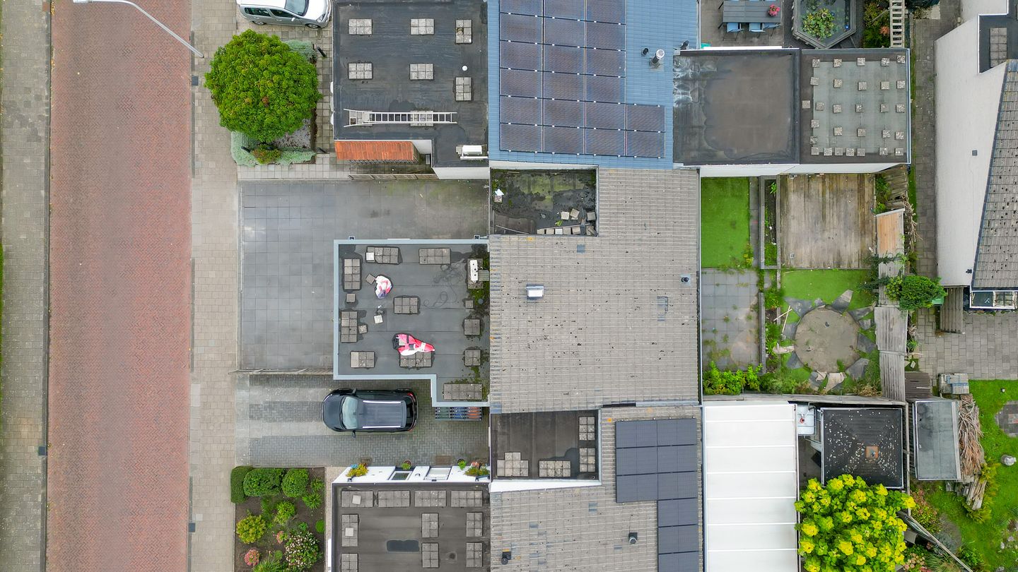 Photo 40 of De Ponder 11
