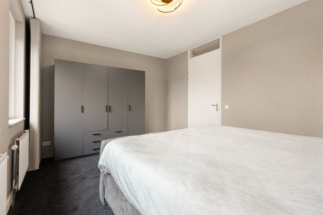 Photo 17 of Van der Hagenstraat 56