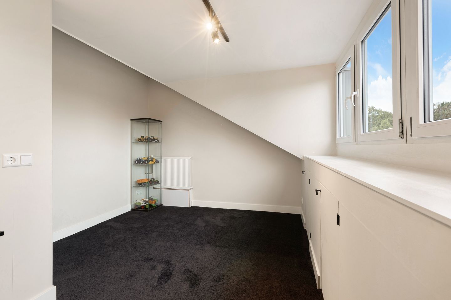 Photo 25 of Van der Hagenstraat 56