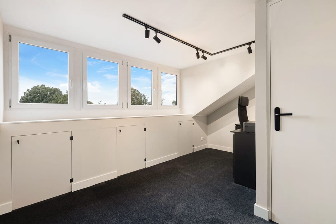 Photo 23 of Van der Hagenstraat 56