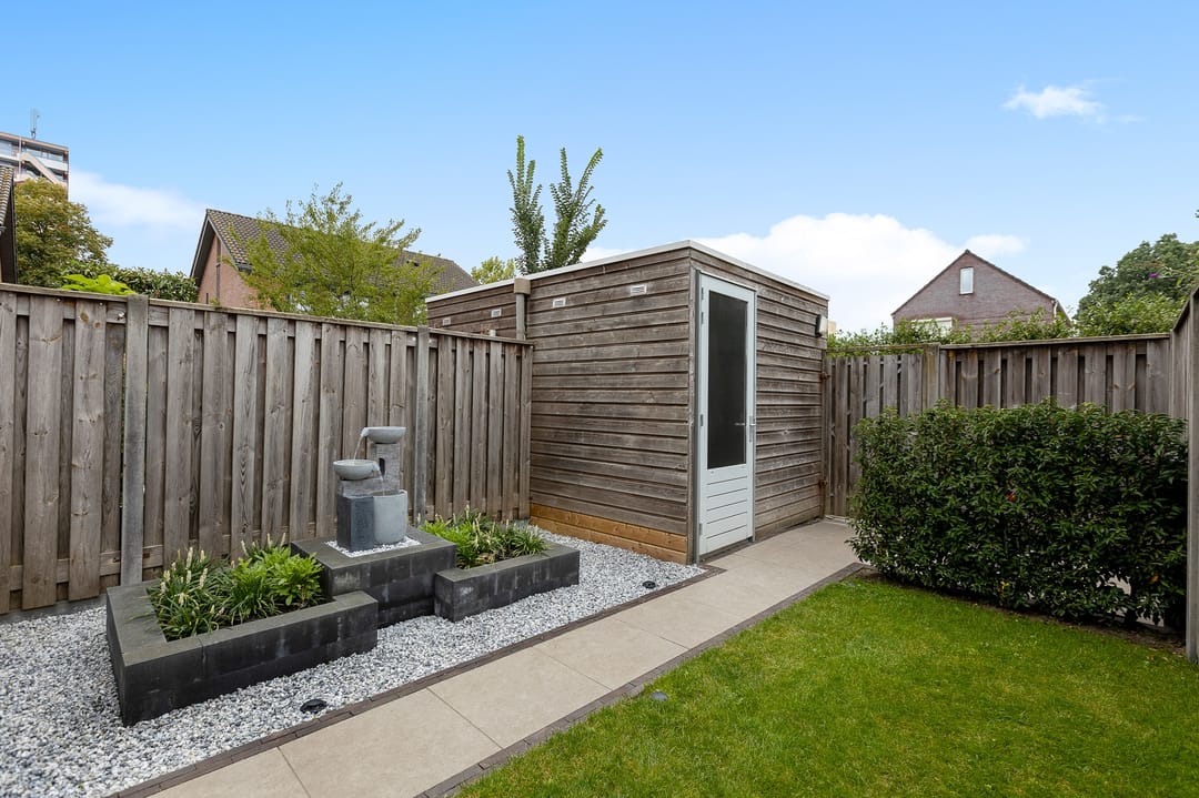 Photo 28 of Van der Hagenstraat 56