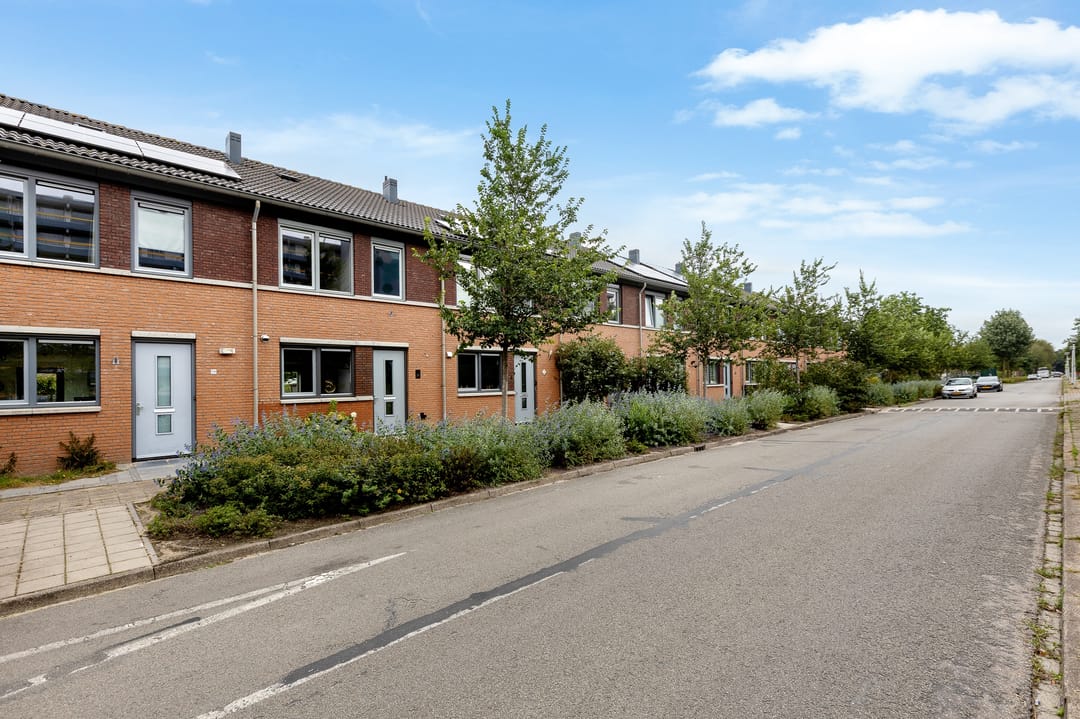 Photo 37 of Van der Hagenstraat 56