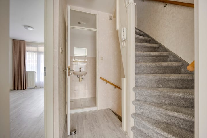 Appartement te koop: Den Hertigstraat 64B, Rotterdam