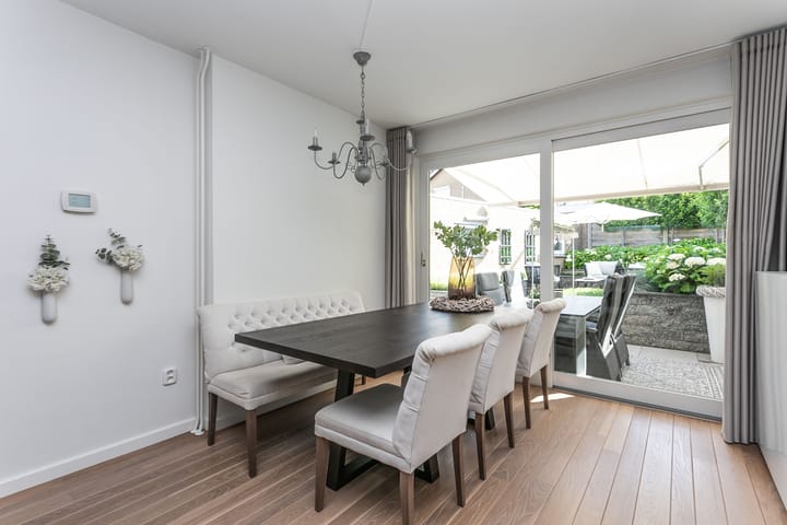 Twee-onder-één-kap te koop: Biesstraat 6, Brunssum