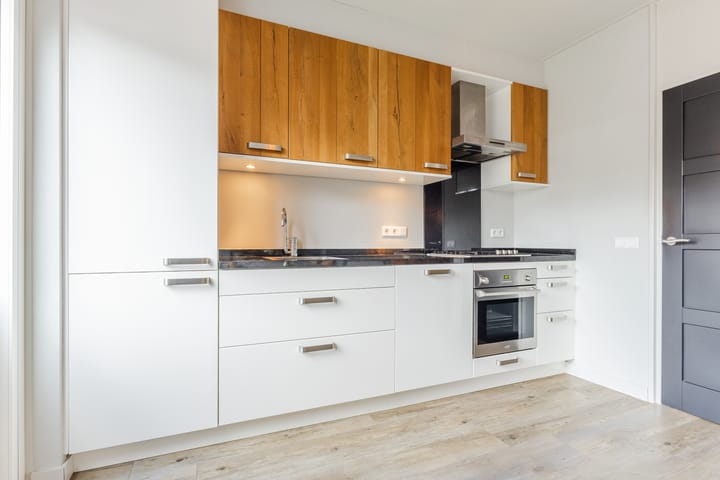 Tussenwoning te koop: Van Heeckerenlaan 14, Ruurlo