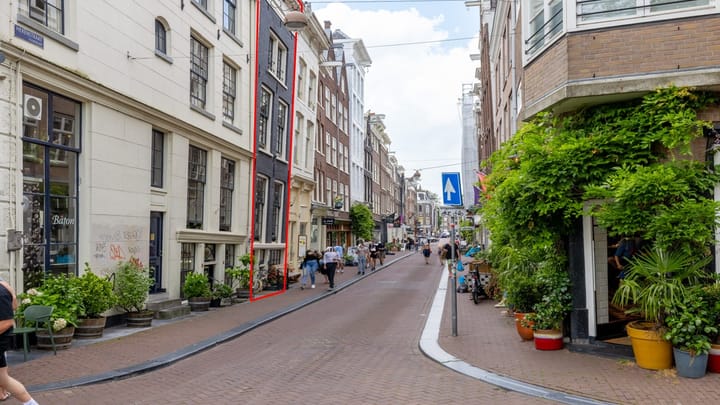 Tussenwoning te koop: Herenstraat 1, Amsterdam
