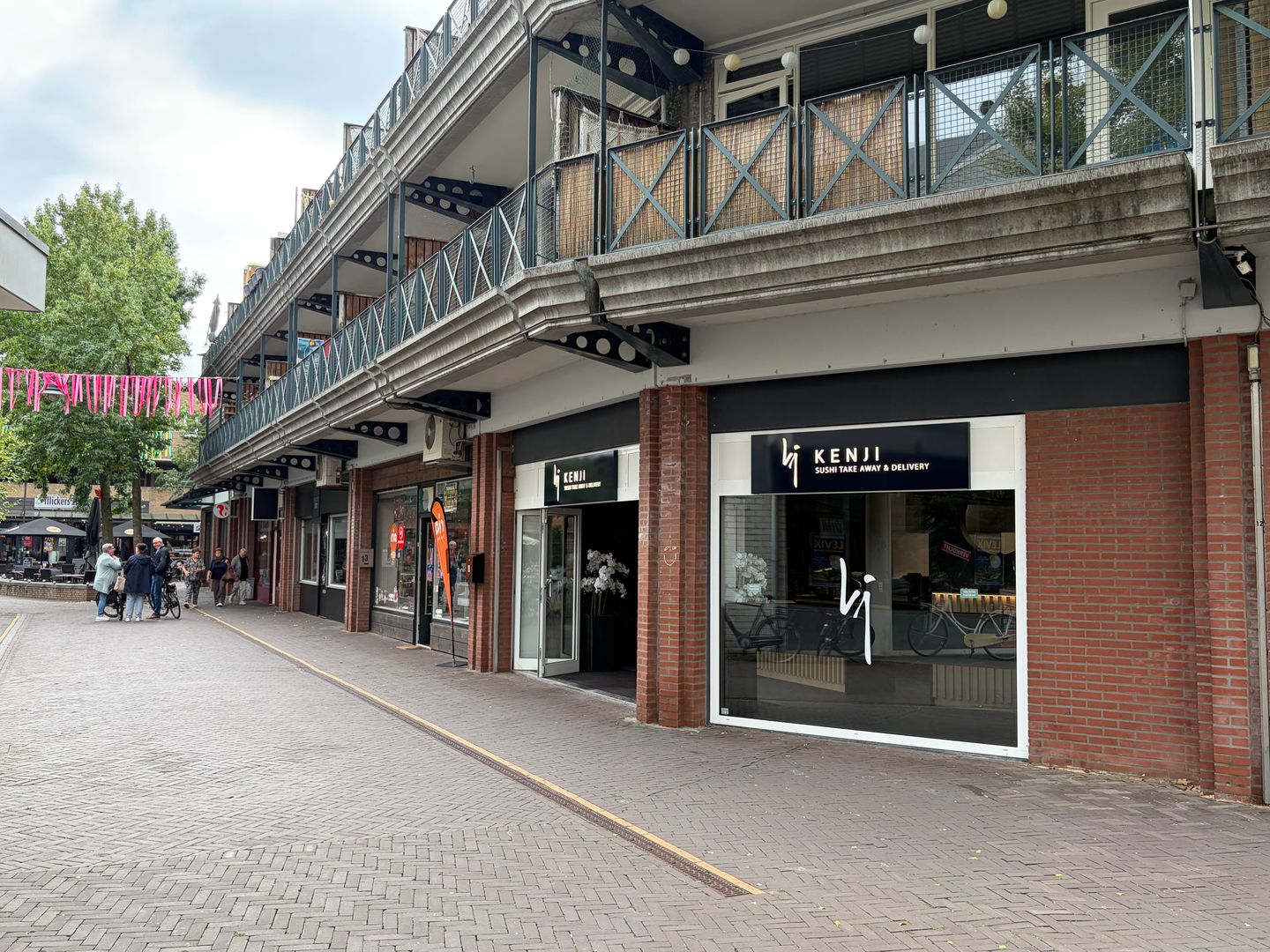 Bekijk foto 4 van Galerij 11