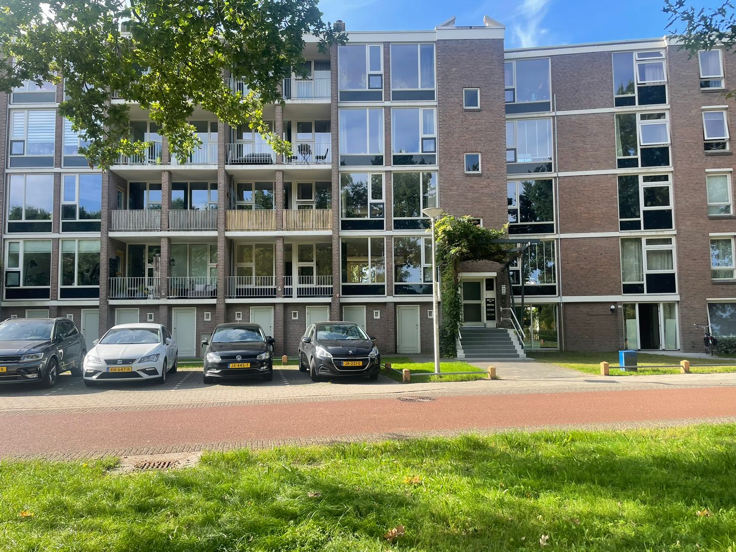 Foto 1 van Ten Oeverstraat 138