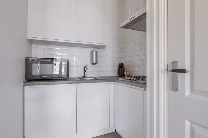 Foto 4 van Wijttenbachstraat 48-F