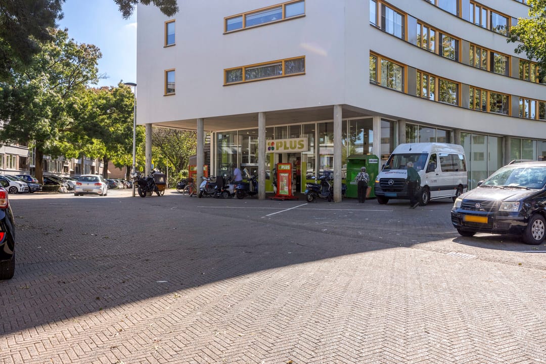 Photo 52 of Pieter Poststraat 26
