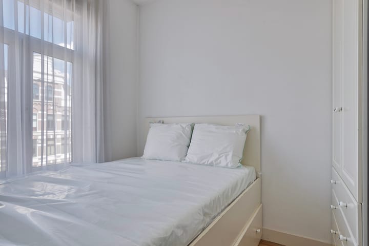Foto 5 van Wijttenbachstraat 48-F