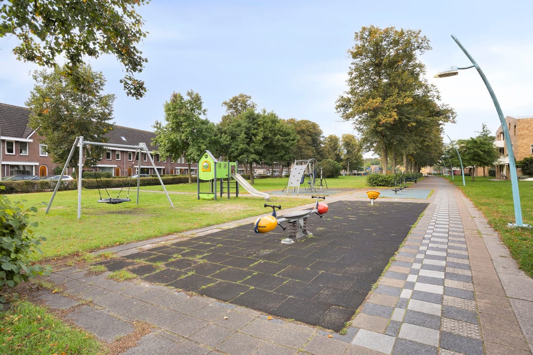 Photo 38 of Troelstraplein 64