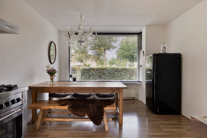 Tussenwoning te koop: Troelstraplein 64, Meppel
