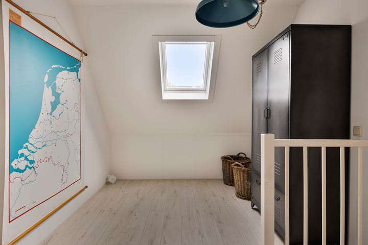 Tussenwoning te koop: Troelstraplein 64, Meppel