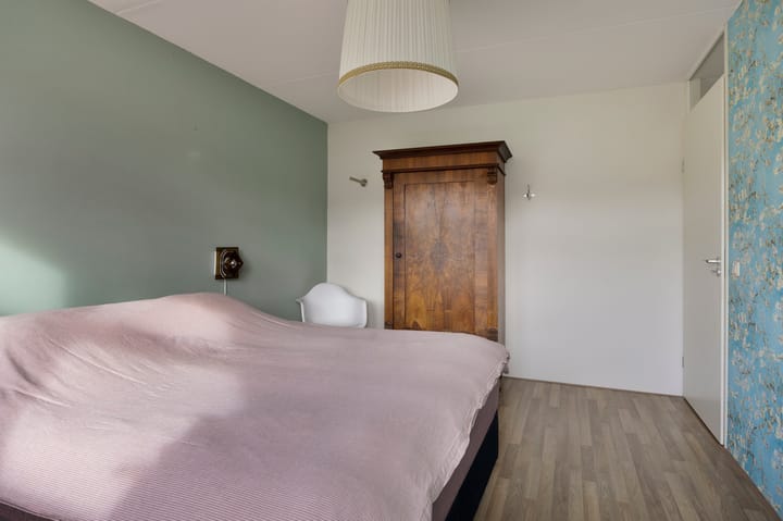 Tussenwoning te koop: Troelstraplein 64, Meppel