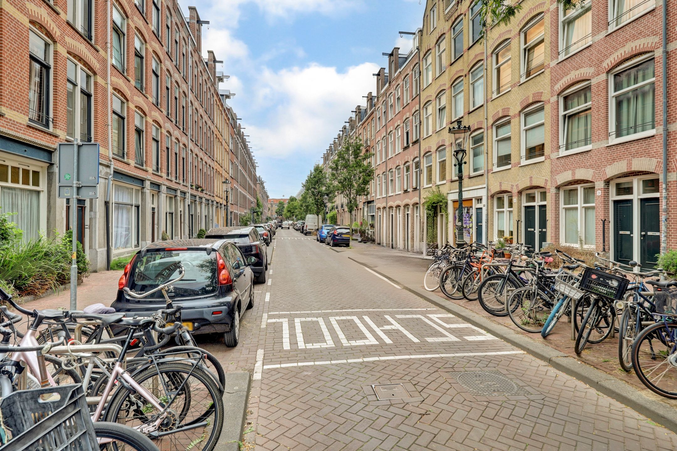 Photo 24 of Van Boetzelaerstraat 30-H