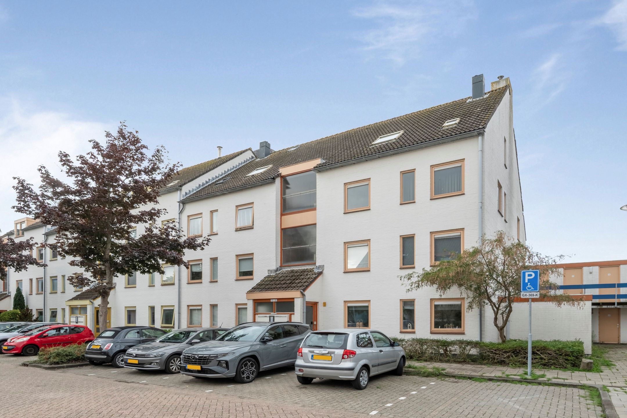 Foto 3 van Marina-Park 106