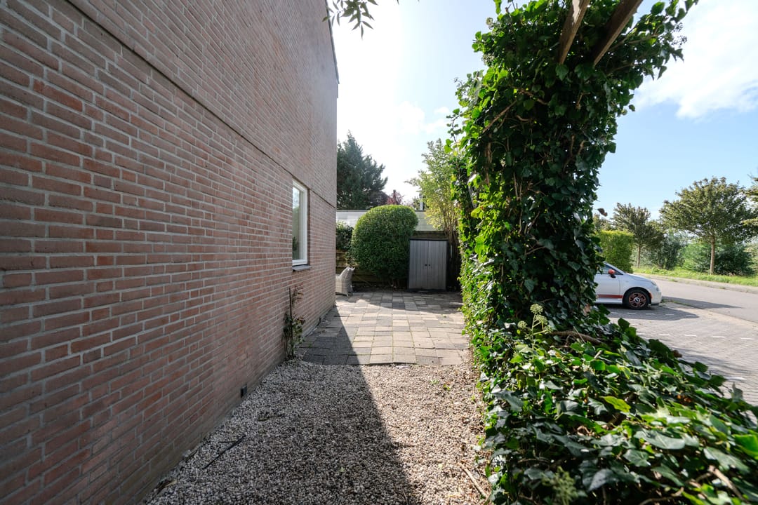 Photo 11 of Beveland 67