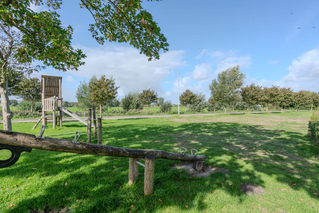 Photo 62 of Beveland 67
