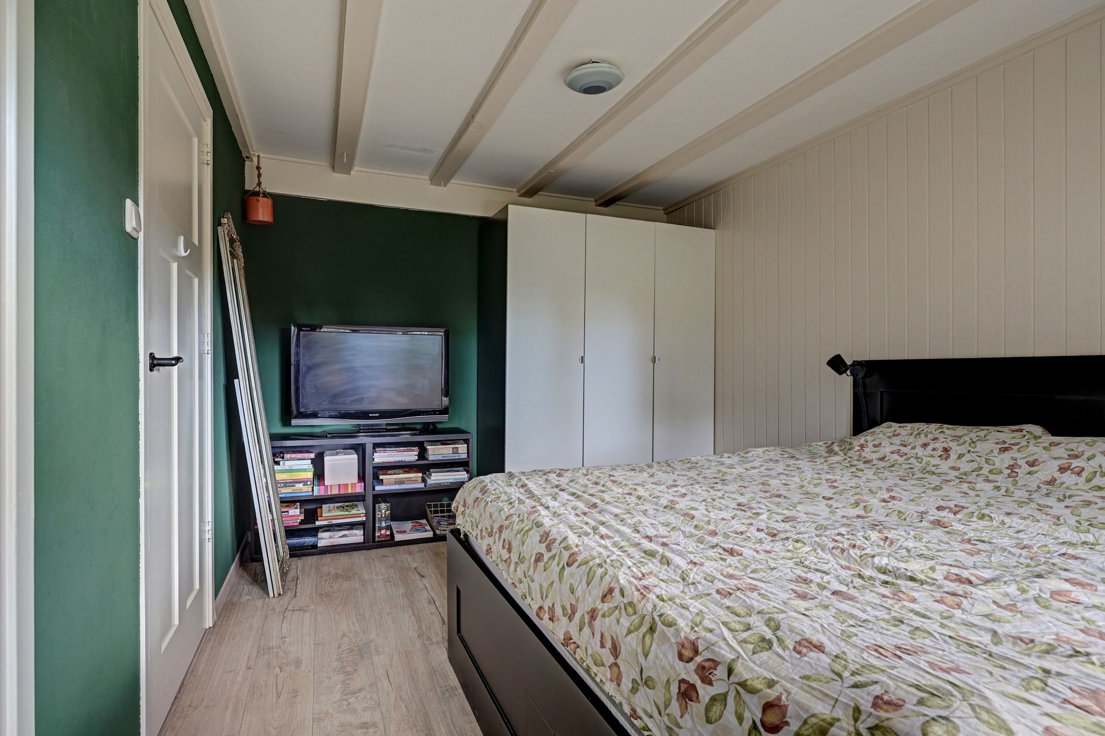 Photo 21 of Dennis Leestraat 57