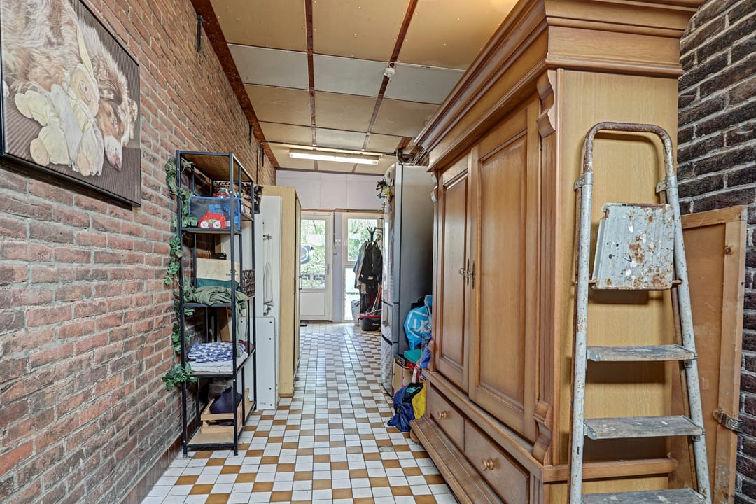 Photo 28 of Dennis Leestraat 57