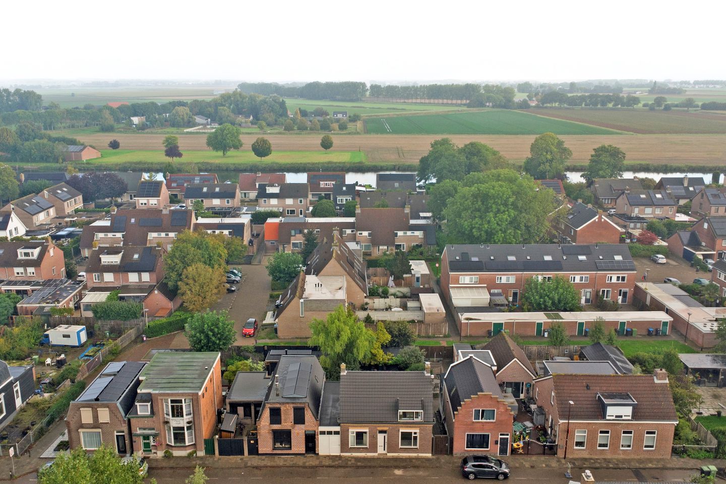 Photo 49 of Dennis Leestraat 57