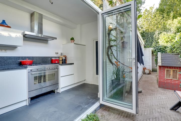 Photo 3 of Jekerstraat 40